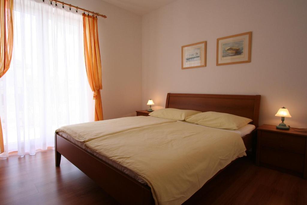 Apartments Bogovic Малинска Стая снимка
