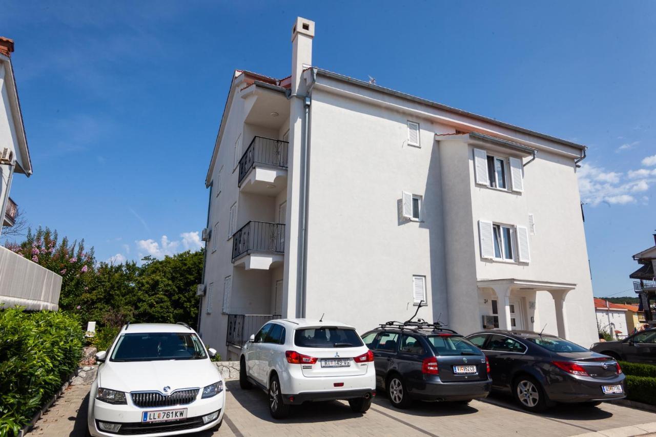Apartments Bogovic Малинска Екстериор снимка