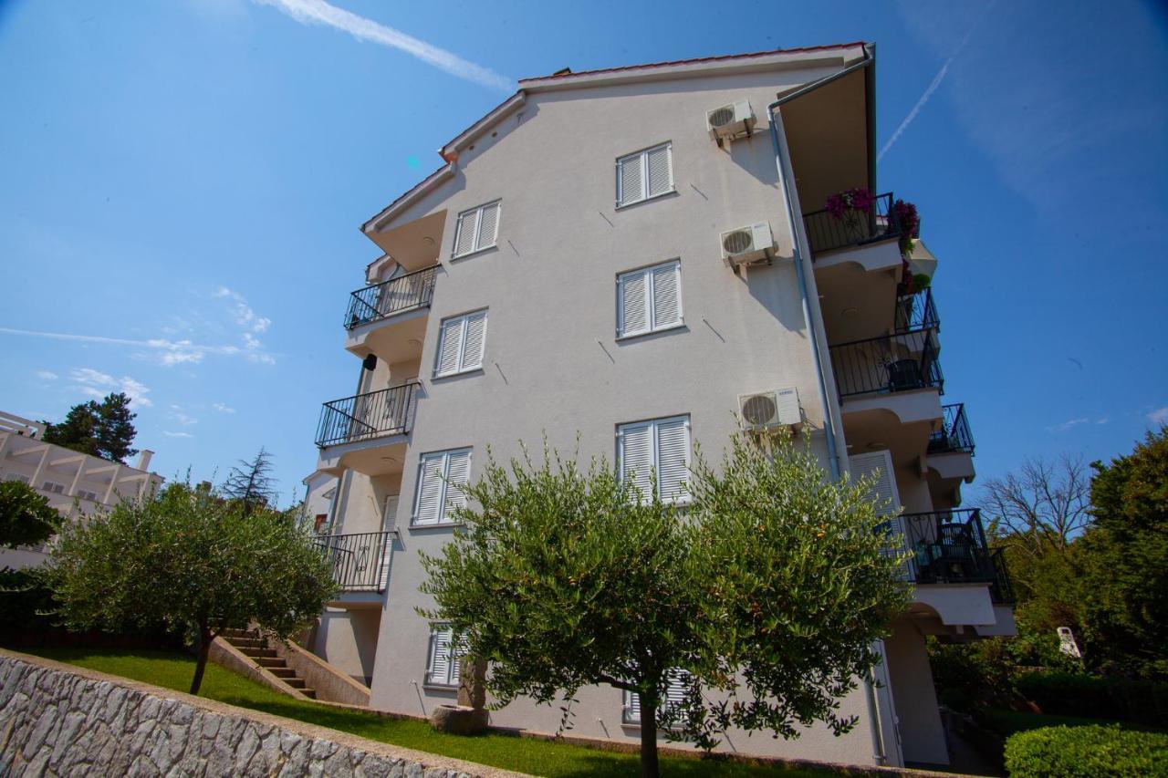 Apartments Bogovic Малинска Екстериор снимка